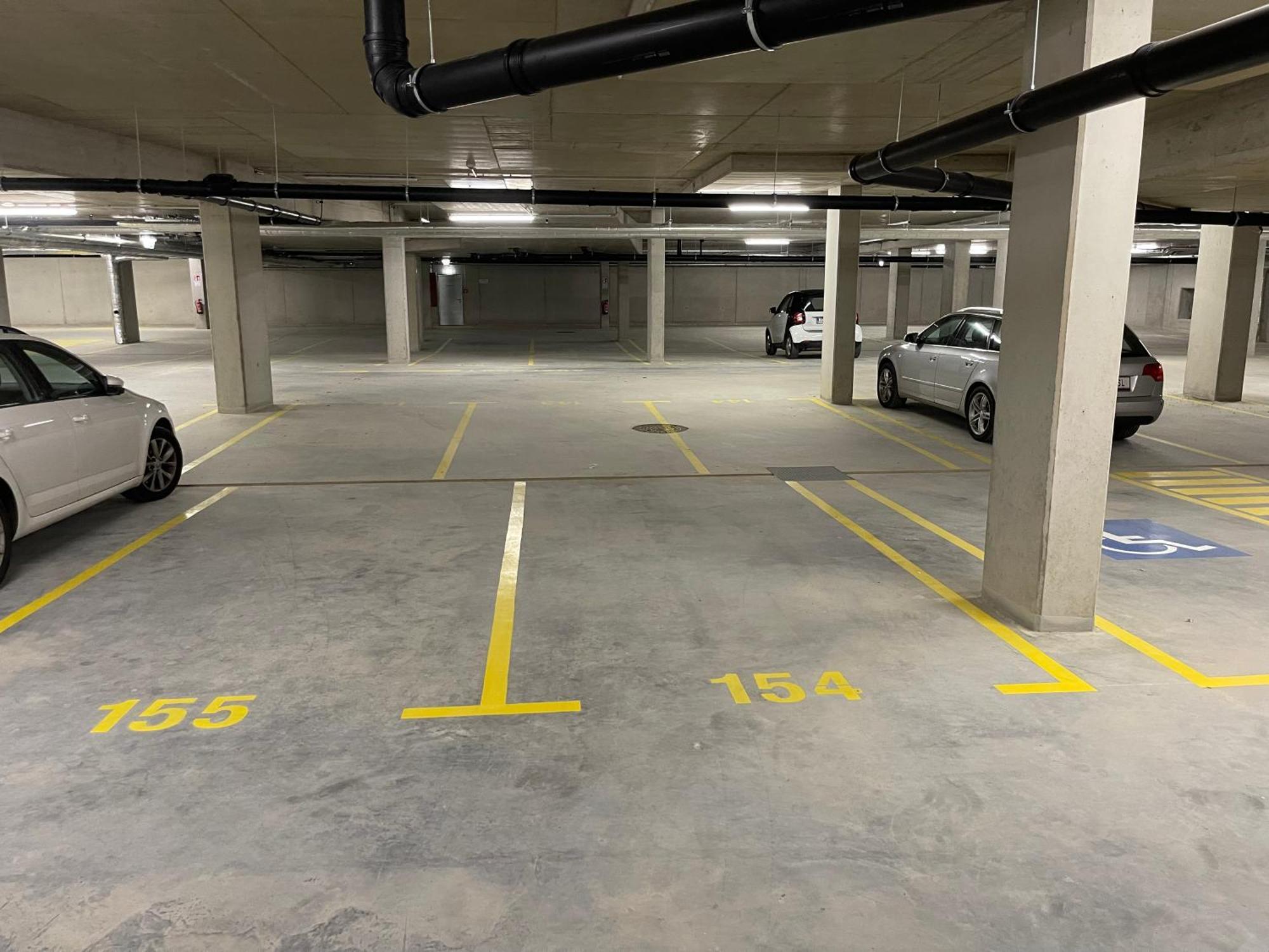 Luxusapartment Mit 40 Qm Terrasse, E-Parkplatz Und Parkplatz Graz Kültér fotó