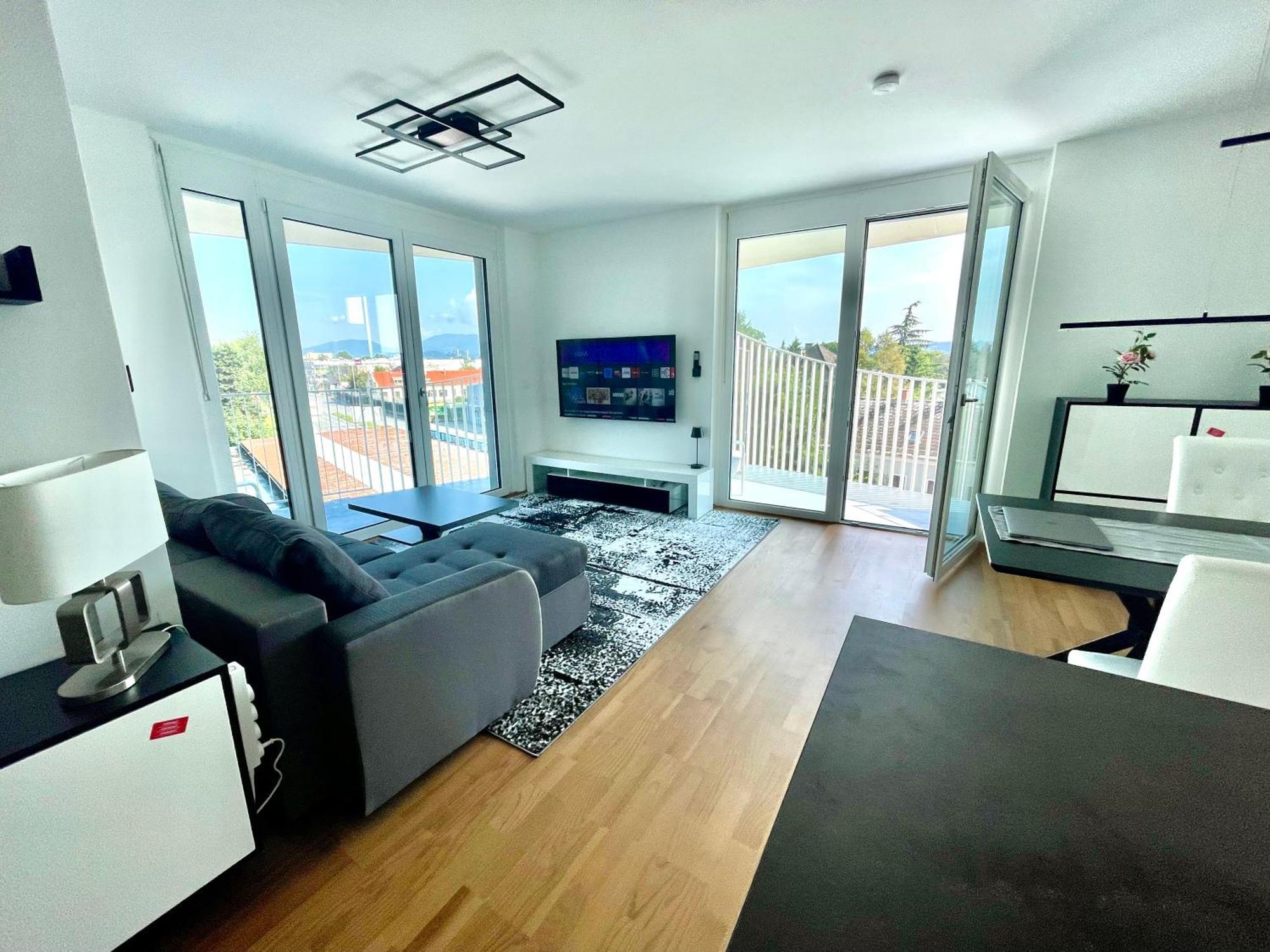 Luxusapartment Mit 40 Qm Terrasse, E-Parkplatz Und Parkplatz Graz Kültér fotó